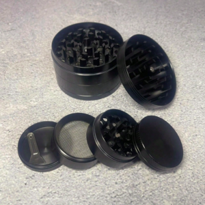 1.6/2/2.5/3inch Black 4-Layers Herb Grinder 4-Layer Zinc Alloy Crusher Manual Mill Mortar Pestle Tobacco Cutter Metal Tobacco Raw Grass Grinder Shredder Tool Cigarette Accessories Gift